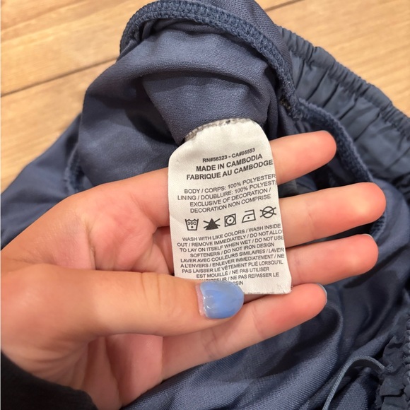 Nike Women's Athletic Shorts in Navy Blue - Picture 6 of 7